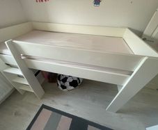 Mid Sleeper