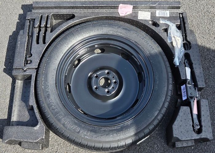 Volkswagen SKODA SEAT SUV Spare Wheel & Jack Tool Kit