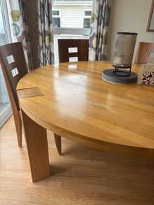 Dining table round