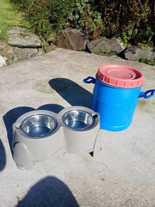 Dog accessories Raised Bowls and food storage