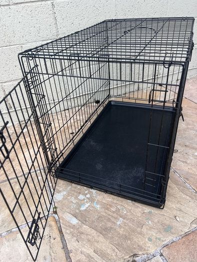 Large foldable dog crate