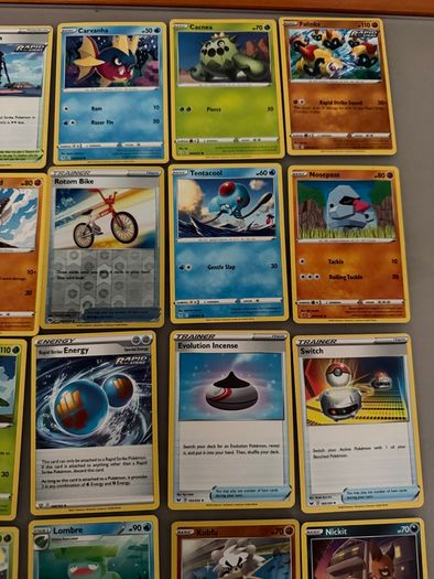 Bundle of 30 various Pokemon cards
