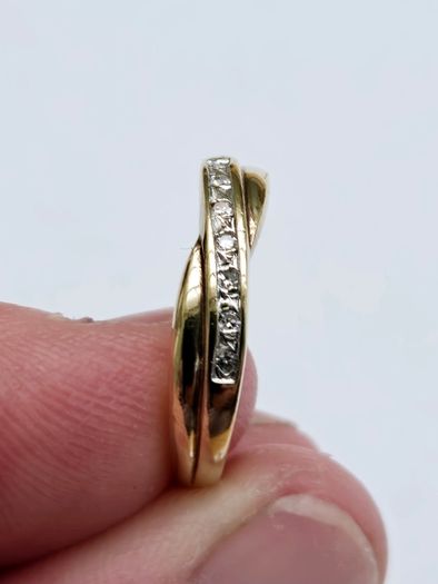 9ct Yellow Gold Diamond Crossover Eternity Ring
