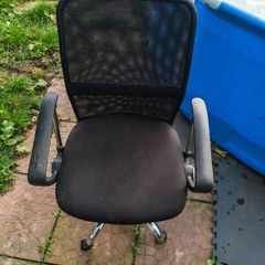 Office Chair (Free)
