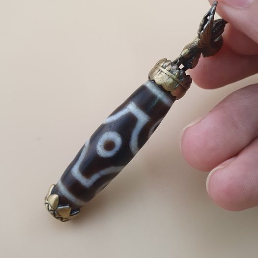 Vintage 6 Eyes Hiamalyan Tibetan Agate Bead Brass Pendant