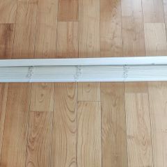 Cream venetian blinds