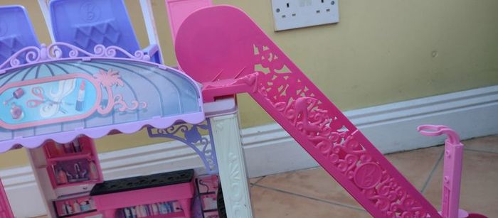Barbie shopping mall