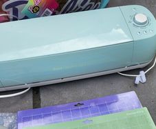 cricut air and stuffing balloon machine