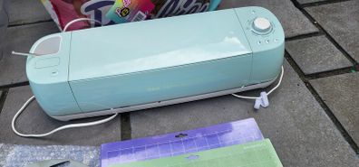 cricut air and stuffing balloon machine