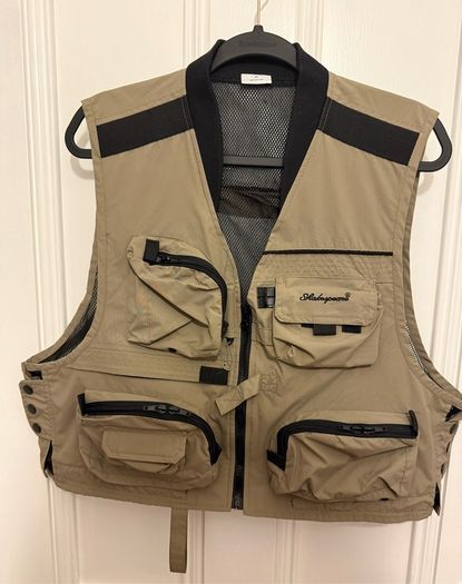 Men's Shakespeare Anglers Fishing Gilet/Waistcoat - Khaki- Pockets