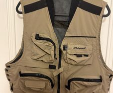 Men's Shakespeare Anglers Fishing Gilet/Waistcoat - Khaki- Pockets
