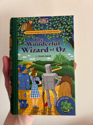 The Wonderful Wizard of Oz 252-Piece Double-Sided Jigsaw in a book-box