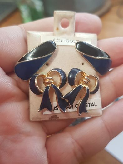 2 pairs 9 ct. gold Australian crystal earrings