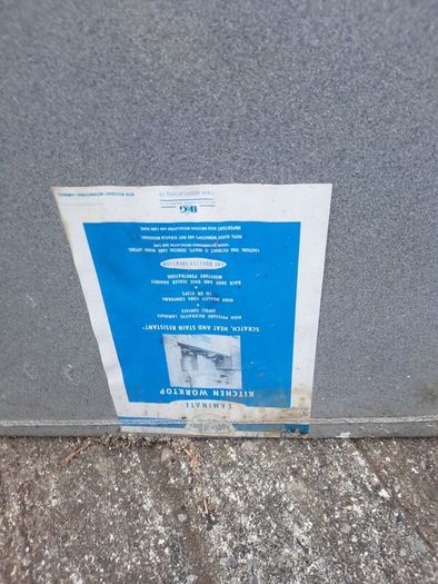 2m worktop for free damage to one side . Approx 1.90 usable