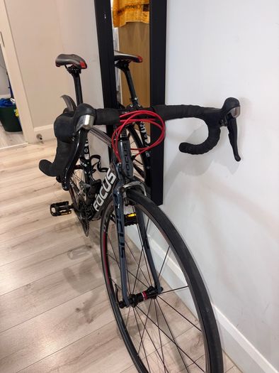 Focus Cayo Carbon Road Bike