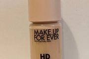 Make up forever HD Skin foundation
