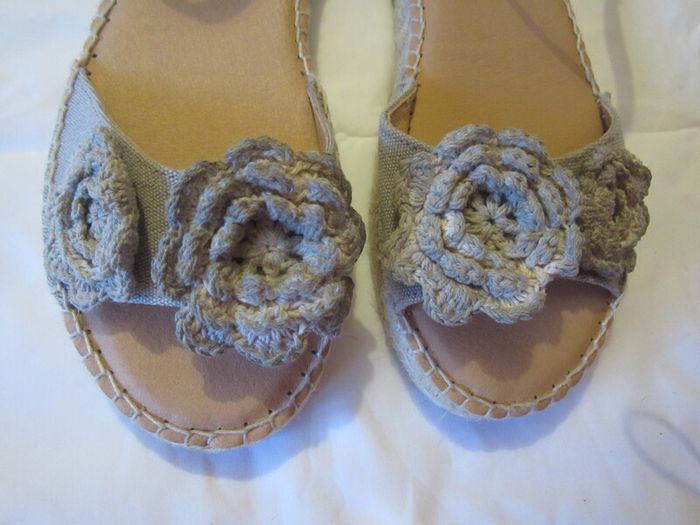 KANNA  made in spain....size 5   NEW