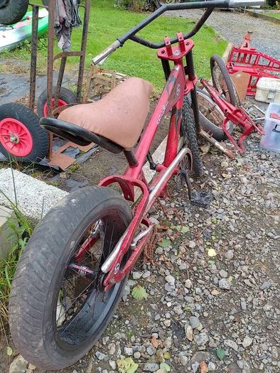 2 schwinn stingray OCC Chopper Bikes Restoration Project