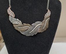 Statement Feather Necklace