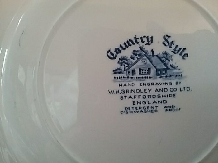 Country Style by W. H. Grindley Dinner Plate