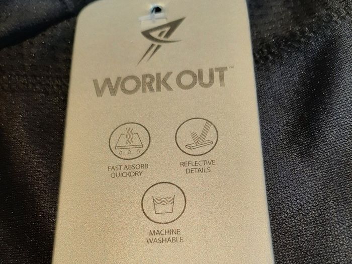 new XS short sleeve black tee shirt tag attached