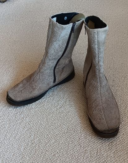 Vic Matie Leather Boots