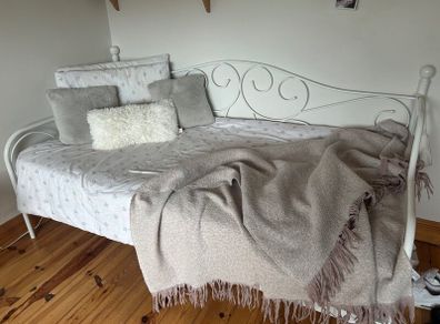 Single Metal Bed Frame