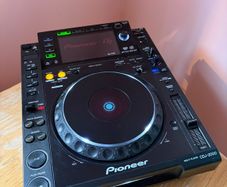 Pioneer CDJ 2000 w/ Decksaver