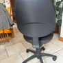 Office swivel chair Image 4