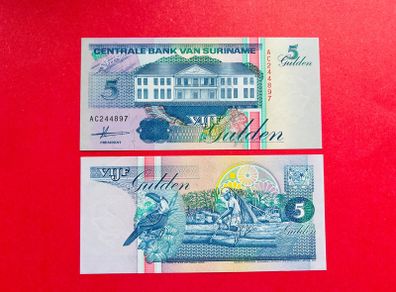Suriname  5 Gulden  1991  Pick  136a. ( Uncirculated )