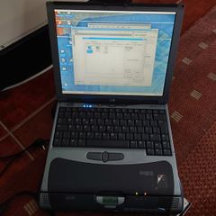HP Omnibook Vintage Laptop