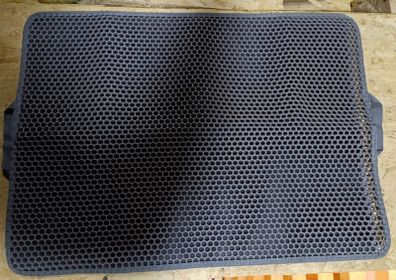 Large cat litter mat with handles