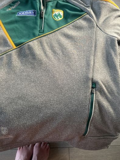 kerry top