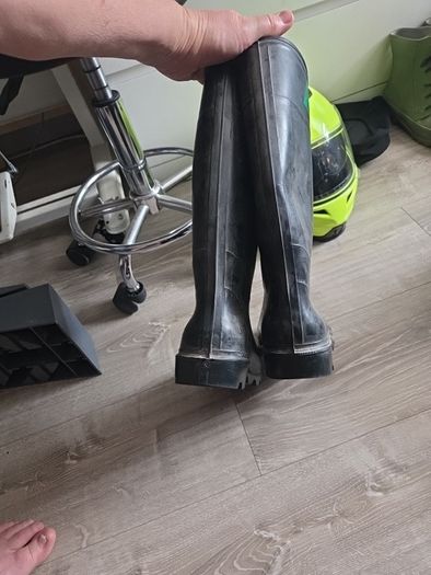 safety wellies