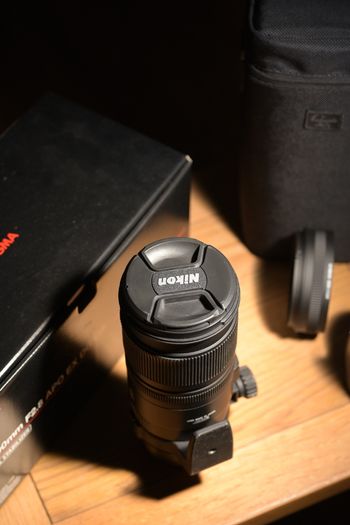 Sigma 70-200mm f/2.8 APO EX DG HSM Optical Stabilised Telephoto Lens- NIKON Fit
