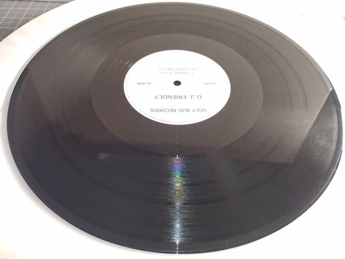 DJ Friendly - Down A J.D. + Drop the K.D. - Ugly Bug Records - Absolute QUALITY 90s Pete BONES HOUSE BANGER! Samples Subculture TV-Heaven! Debut Single on Ugly BUG!