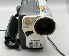 Samsung VP-W87D Hi8 Camcorder - Tested and Working - No Battery