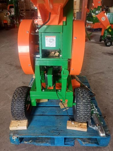 15HP Petrol Branch Logger 4 Inch