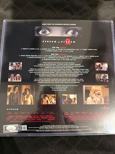 Scream 1996 / Scream 2 Vinyl Cover Cast (6) Autograph