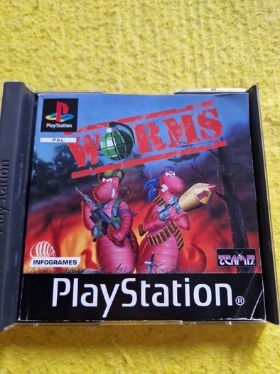 Worns  PlayStation1 Ps1 PlayStation2 Ps2 games Original