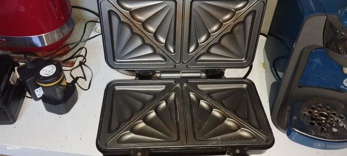 Sandwich toaster