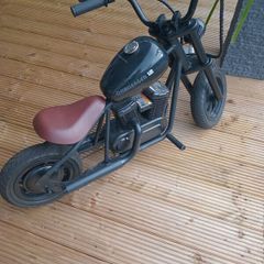 Hyper GOGO Challenger 12 Motorbike