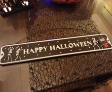 Brand new halloween metal hanging plaque