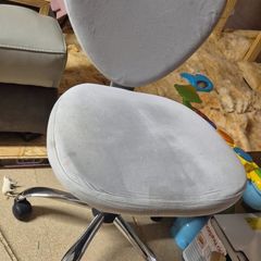 desk chair