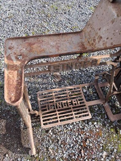 vintage Singer 29K Series industrial leather patcher sewing machine