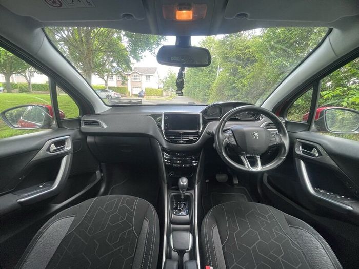 Peugeot 2008 03/27 NCT Automatic