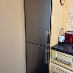 Fridge freezer