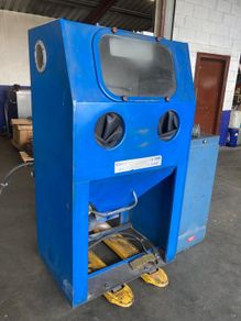 Sand blast cabinet