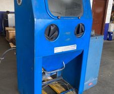 Sand blast cabinet