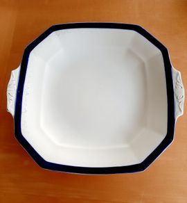 Alfred Meakin 'Bleu de Roi' plate